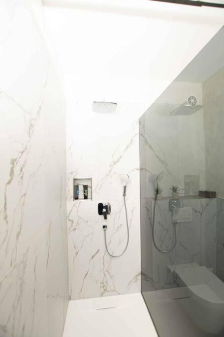 Schneppenbach Moderne Wohnung Mit Panorama מראה חיצוני תמונה